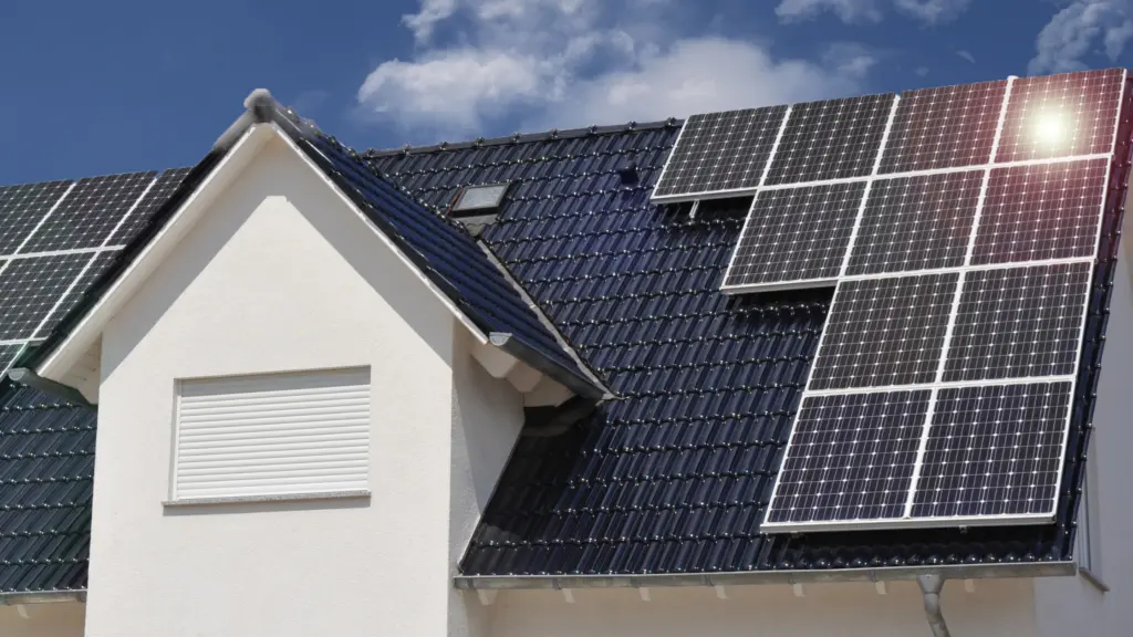 best places to buy used solar panels in phoenix - Are solar panels worth it in Phoenix