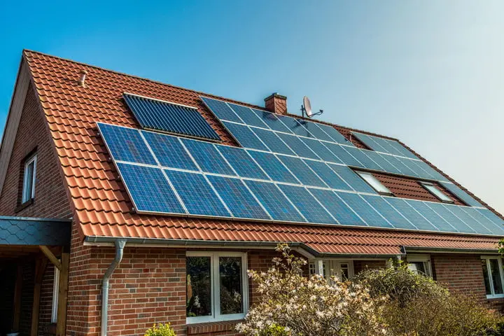 Comprar una casa con paneles solares arrendados en el Reino Unido - Can you take solar panels with you when you move UK buying a house with leased solar panels uk - Can you take solar panels with you when you move UK