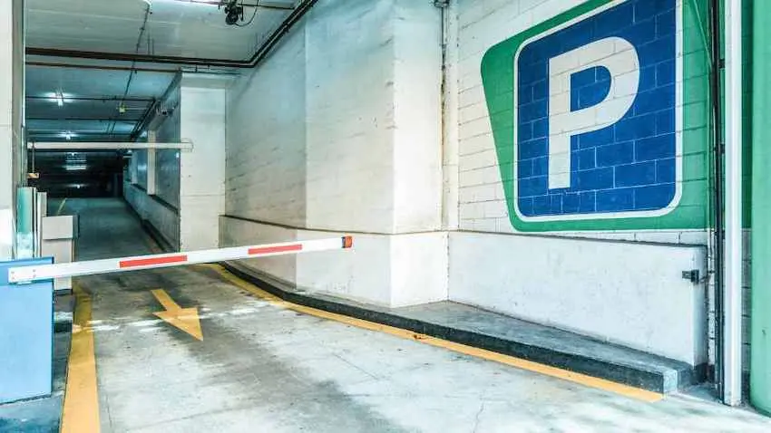 taille place de parking sous sol - Comment sont construit les parking Sous-terrain