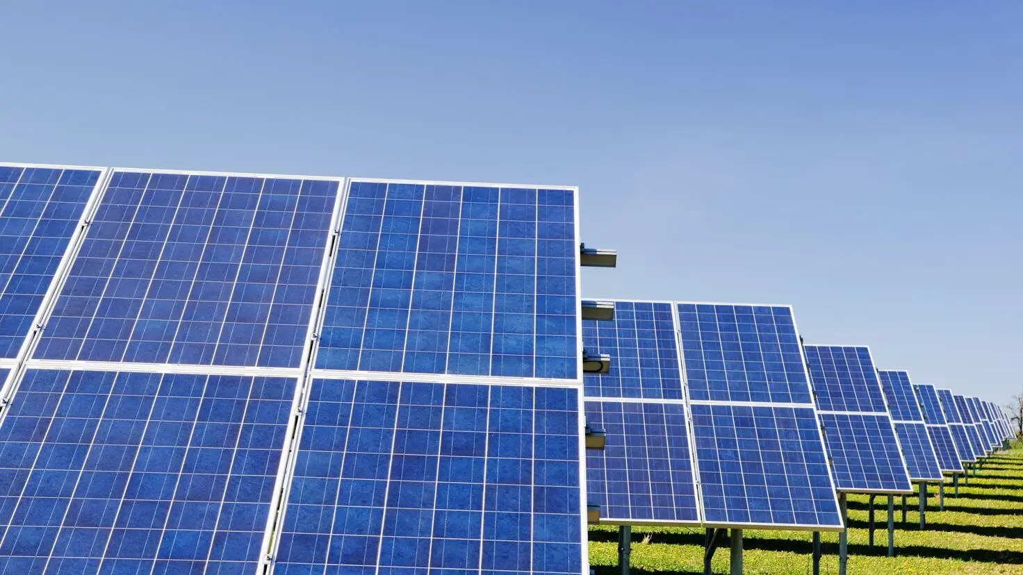 central de ar com placa solar - Cuál es el parque fotovoltaico más grande del mundo