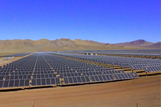 energia solar atacama - Cuál es la region con más plantas electricas solares en Chile