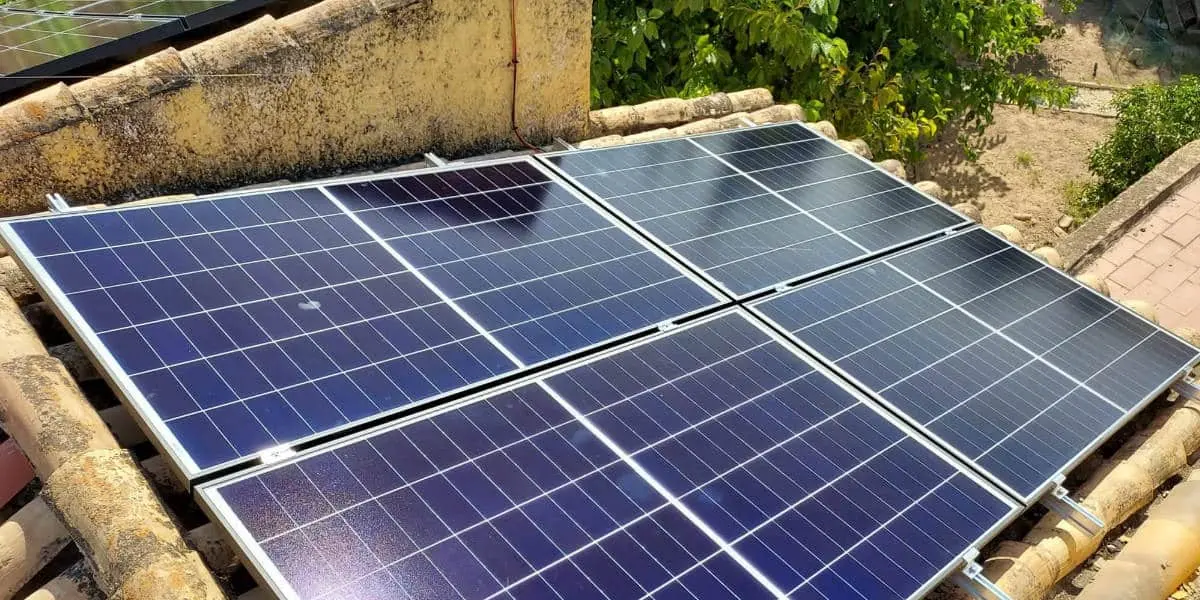 placa solar conectada a red - Cuándo puede usar baterías en un sistema fotovoltaico conectado a la red