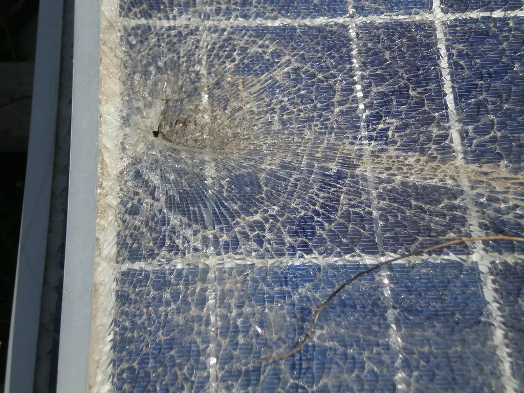 reparar placa solar termica - Cuánto cuesta la reparacion de un panel solar