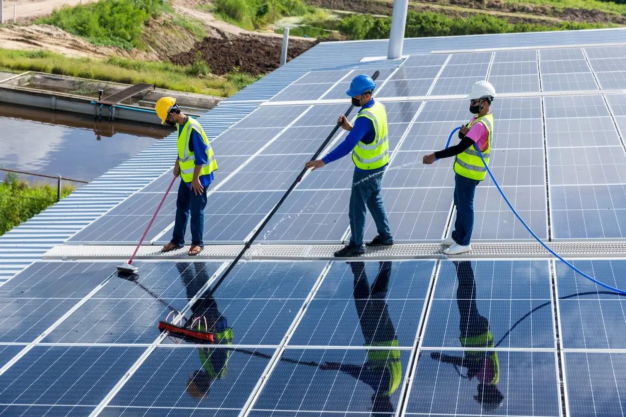 Mantenimiento de paneles solares comerciales - Do commercial solar panels need cleaning commercial solar panel maintenance - Do commercial solar panels need cleaning