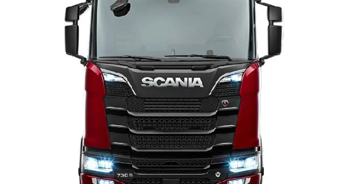 truck with solar panels - Does Scania still make V8