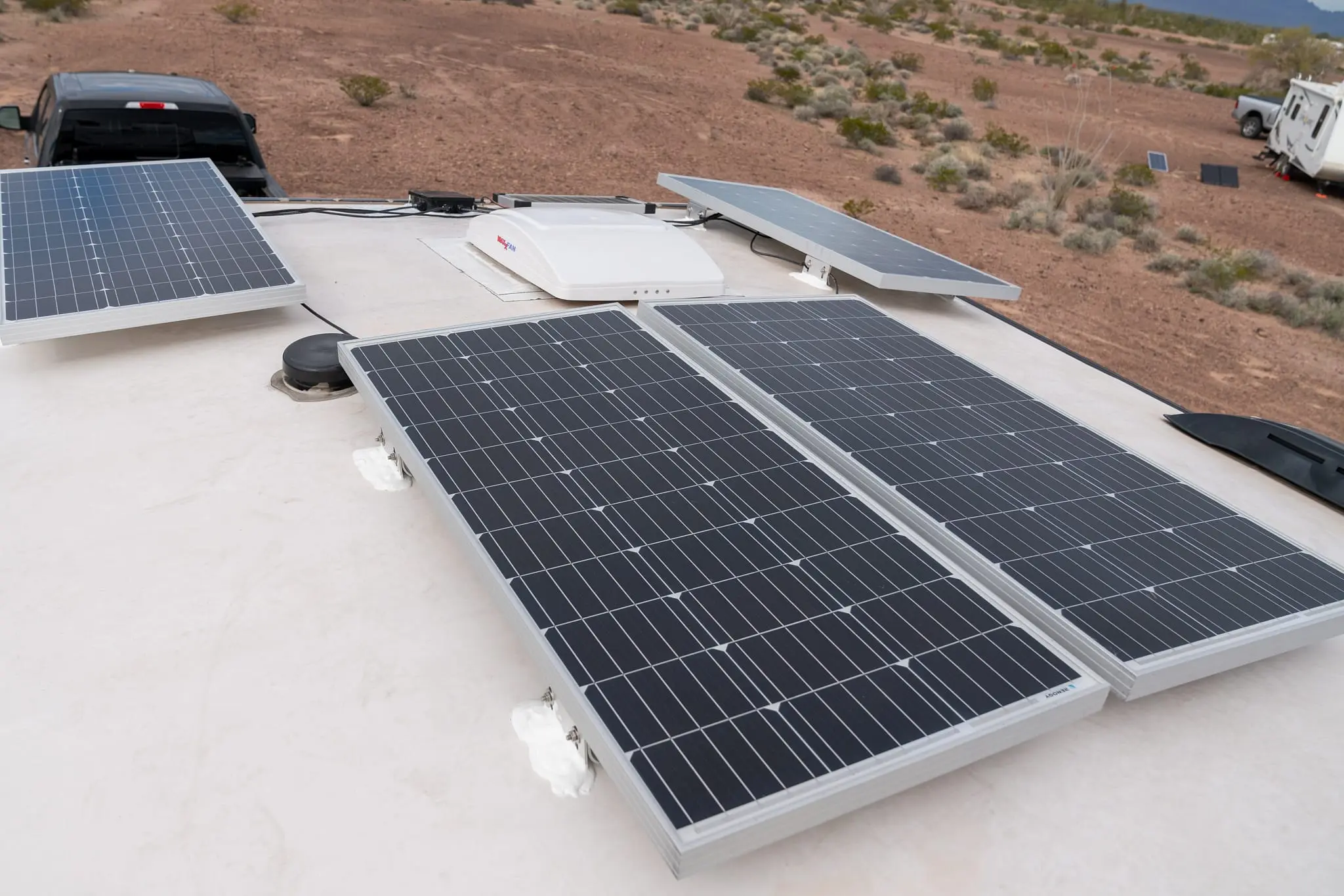 mounting solar panels on rv roof - How do you install solar panels on a rubber roof
