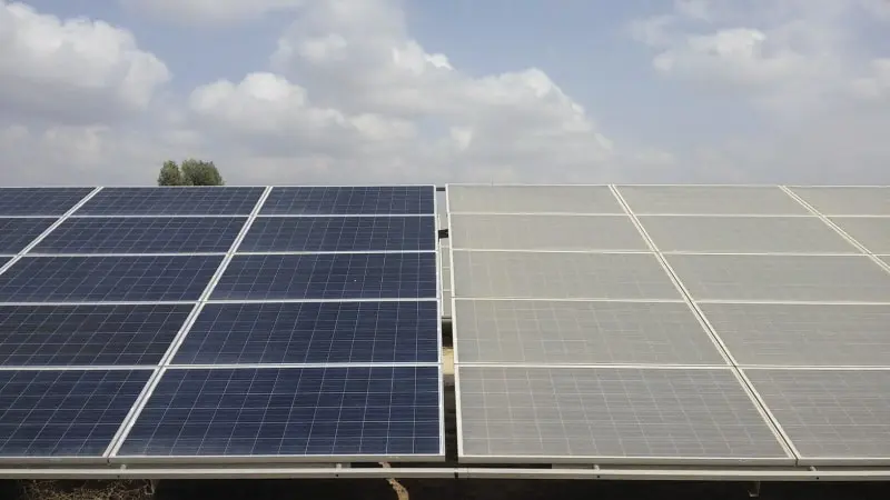 ¿El polvo afecta los paneles solares? - How do you keep dust from sticking to solar panels does dust affect solar panels - How do you keep dust from sticking to solar panels