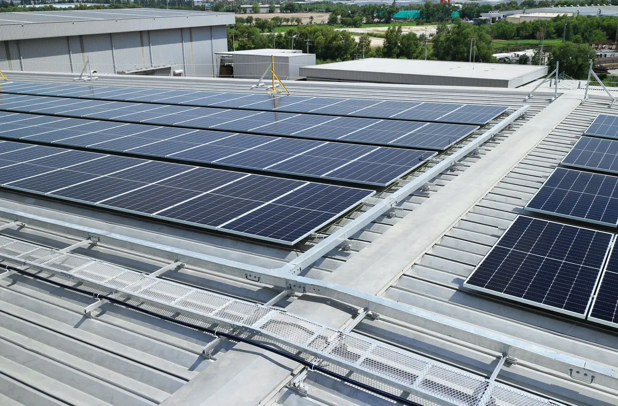 industry solar panels - How does industrial solar work