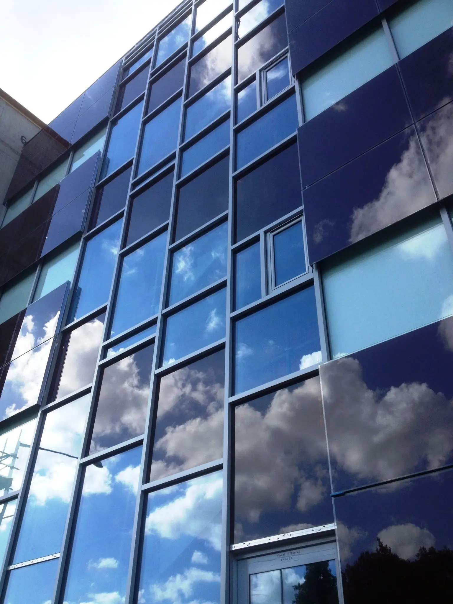 solar glazing panels - How does solar glazing work