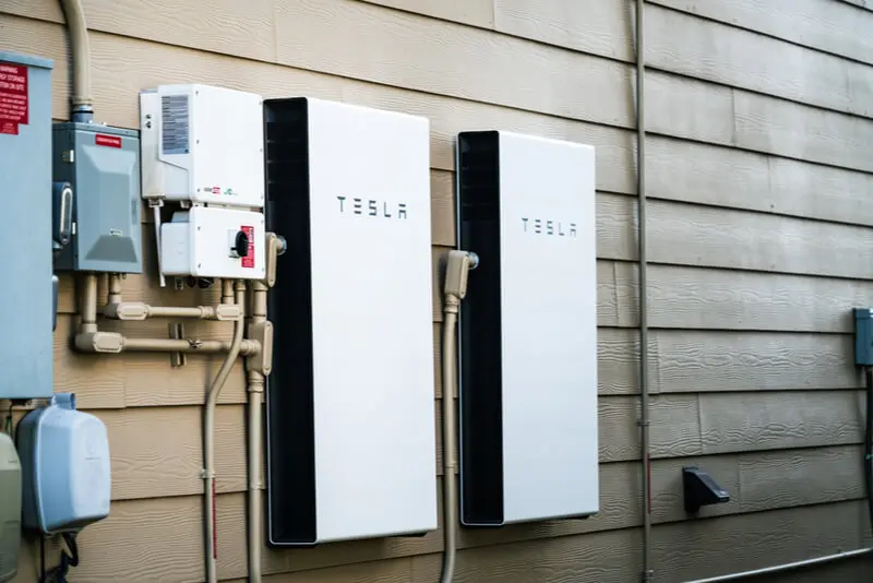 tesla battery for solar energy - How many kWh is a Tesla solar battery