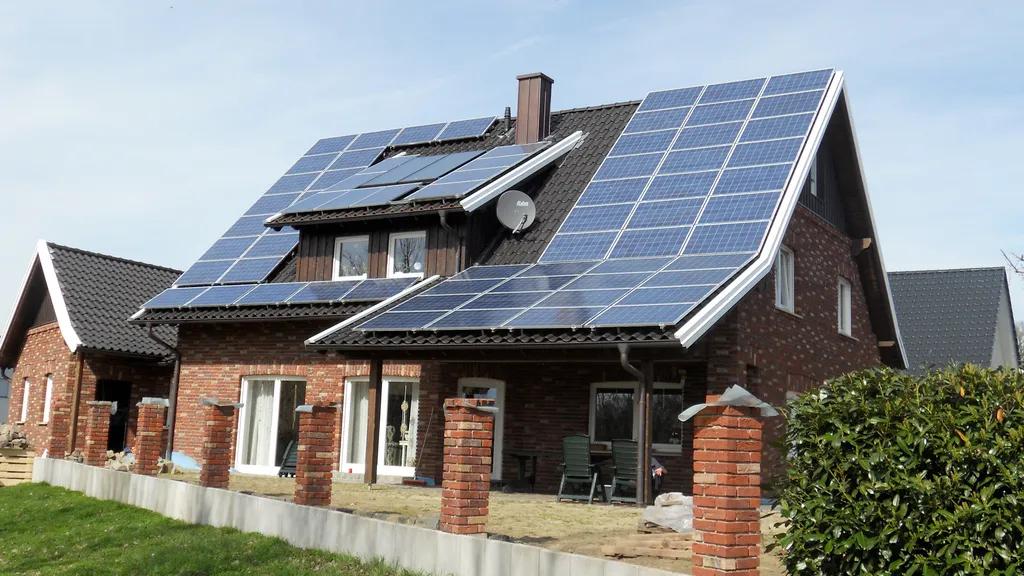 germany solar panels - How many solar panels does Germany have