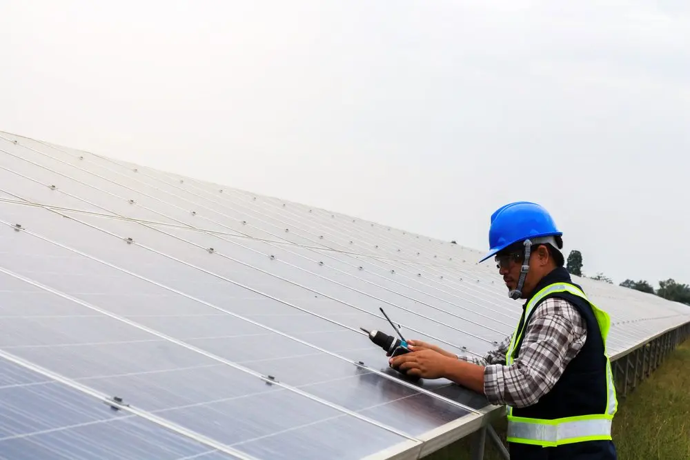 solar panel technician salary - How much do solar panel technicians make in Canada