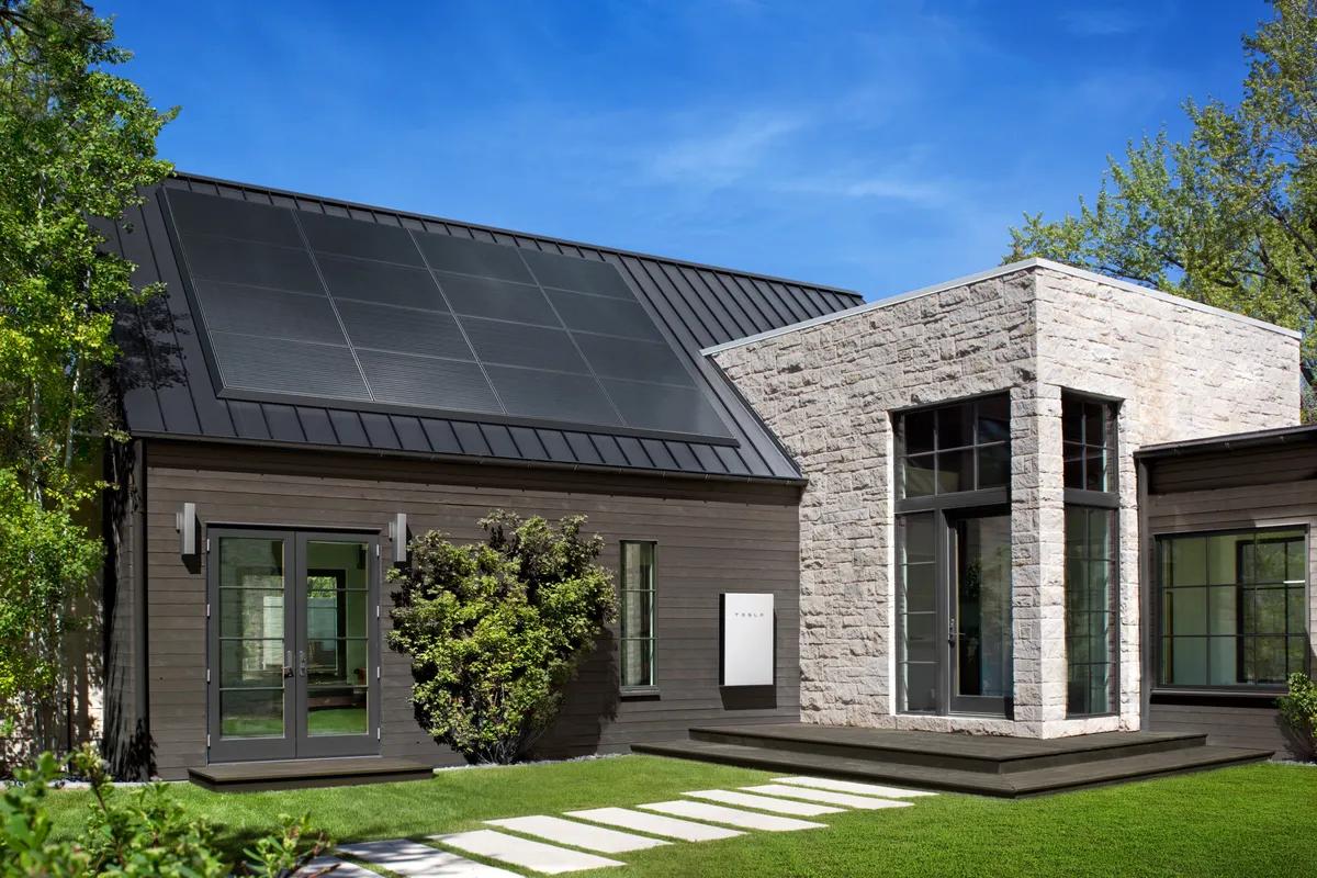does tesla install solar panels - Is Tesla installing solar