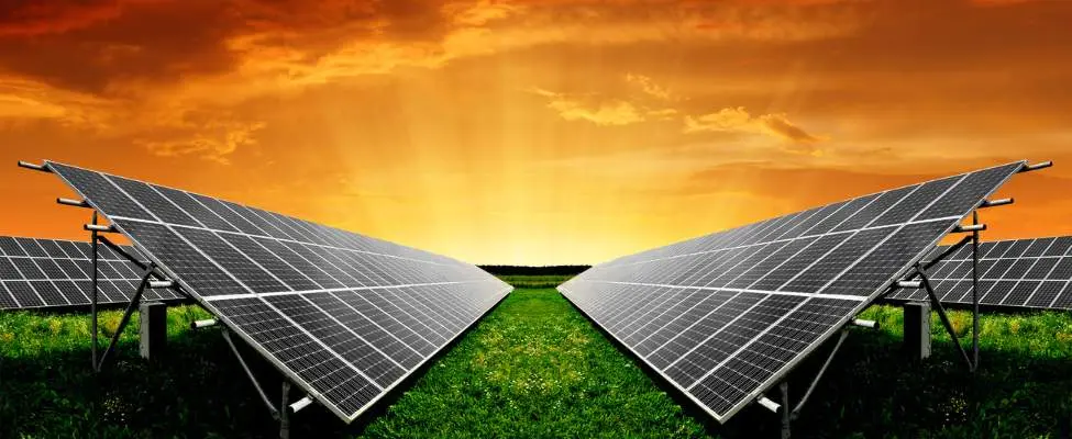 que hacer con la energia solar sobrante - Qué pasa si generas más energía de la que consumo