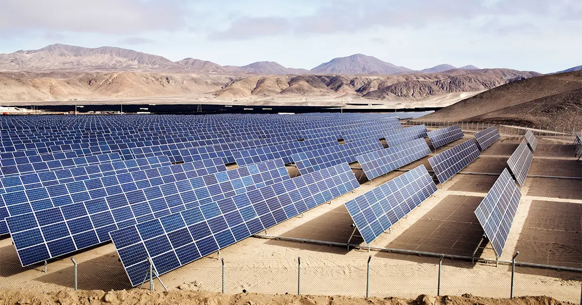 espejo placa solar - Qué ventajas tiene la energía termosolar contra los combustibles fósiles