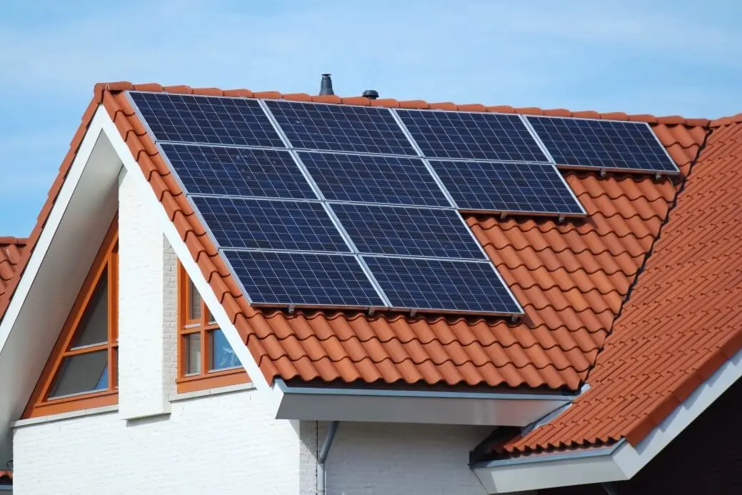 como abrir uma empresa de instalação de energia solar - Quem pode instalar placas de energia solar