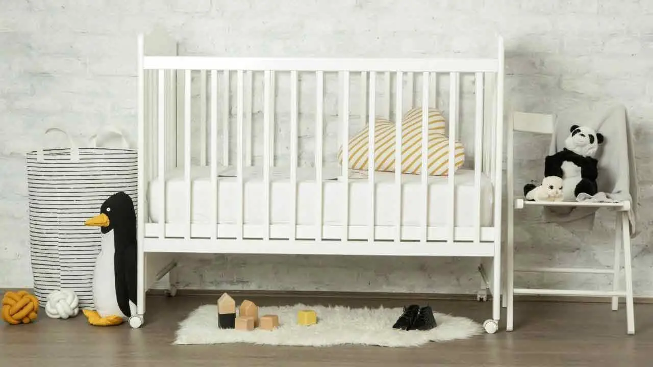 cribs with solid back panel - What are the cons of convertible cribs