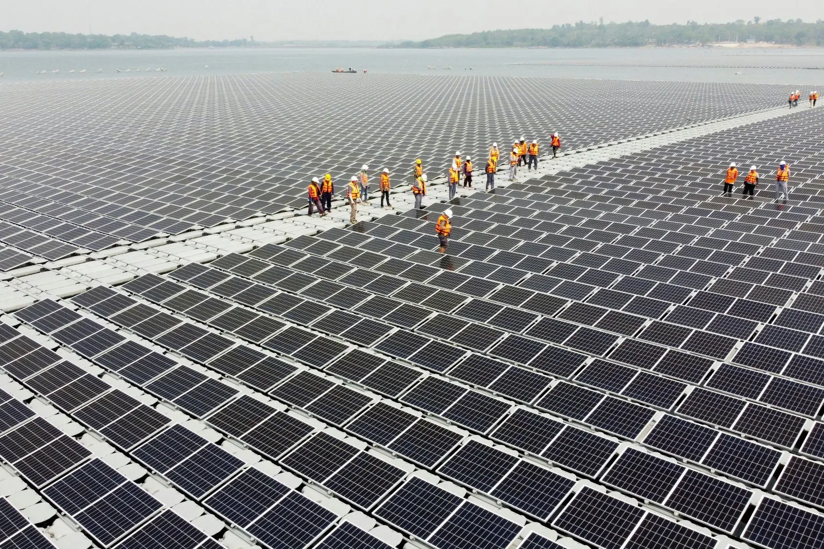 floating solar panels - What are the risks of floating solar panels