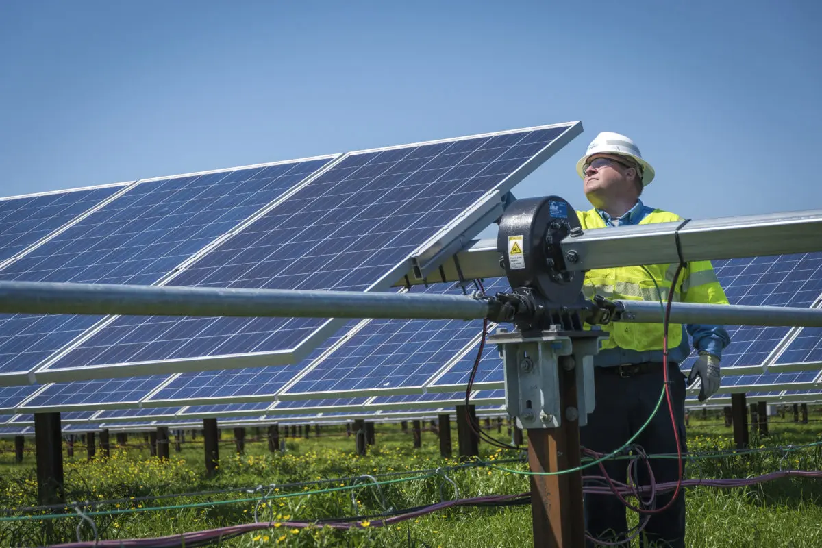 duke energy indiana solar program - What does Duke Energy provide in Indiana