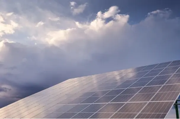 solar panels and clouds - What happens when solar energy hits clouds