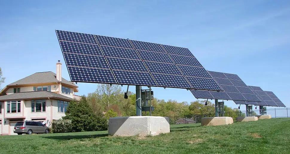 solar panel tracker - What is a disadvantage of using a tracking solar panel