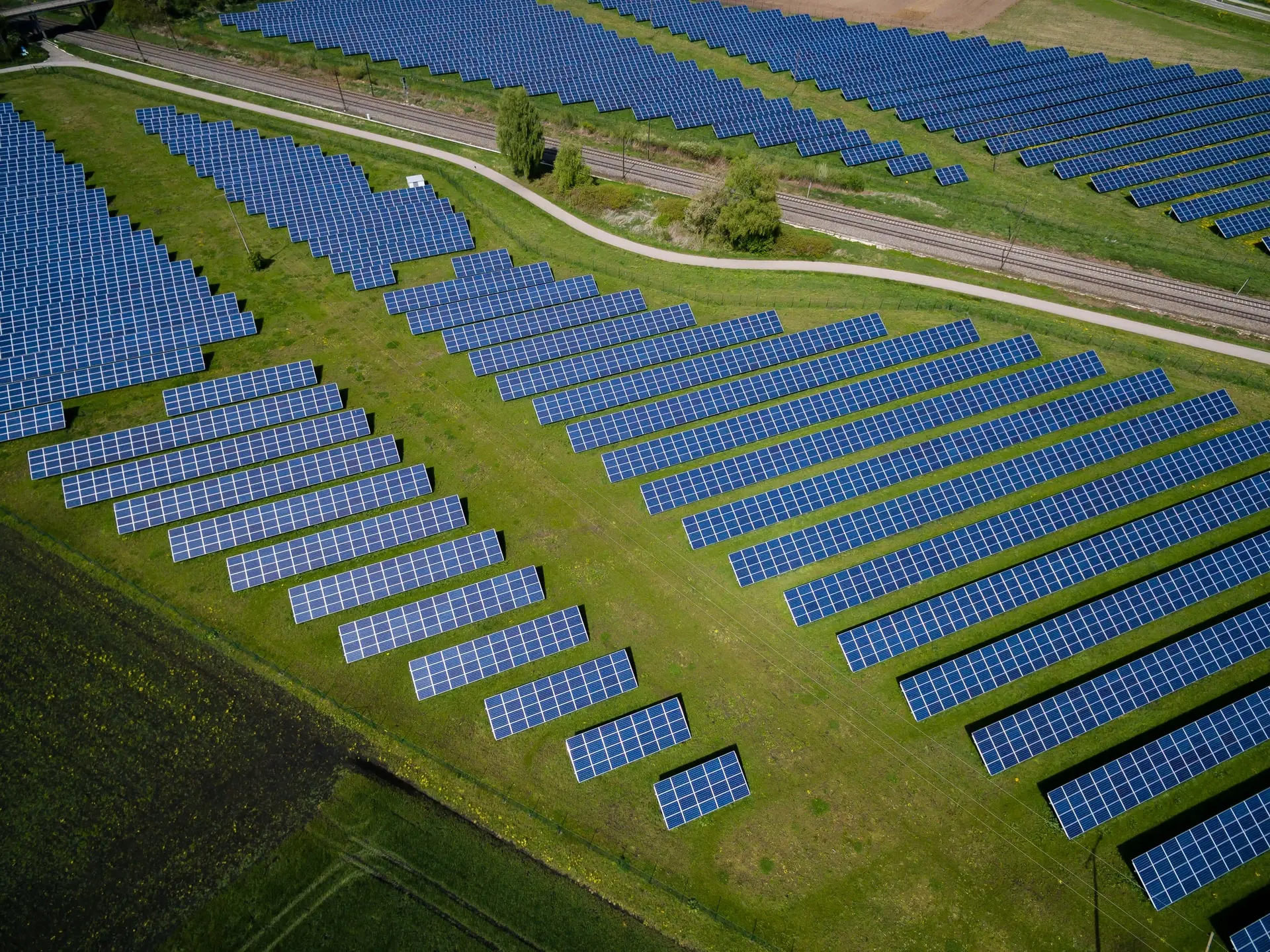 community solar panels - What is solar PV community