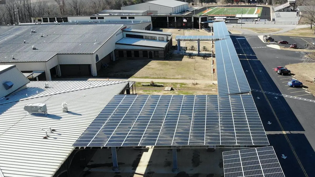 arkansas school district installed solar panels - What school district in Arkansas has solar panels