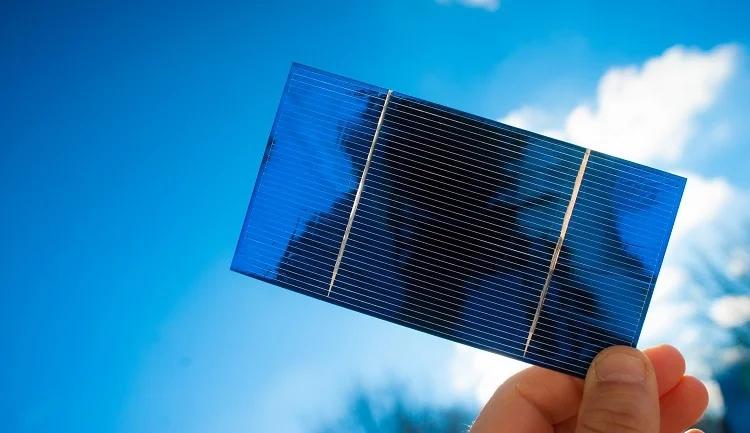 are solar panels semiconductors - Which device use semiconductors to produce electricity from solar energy