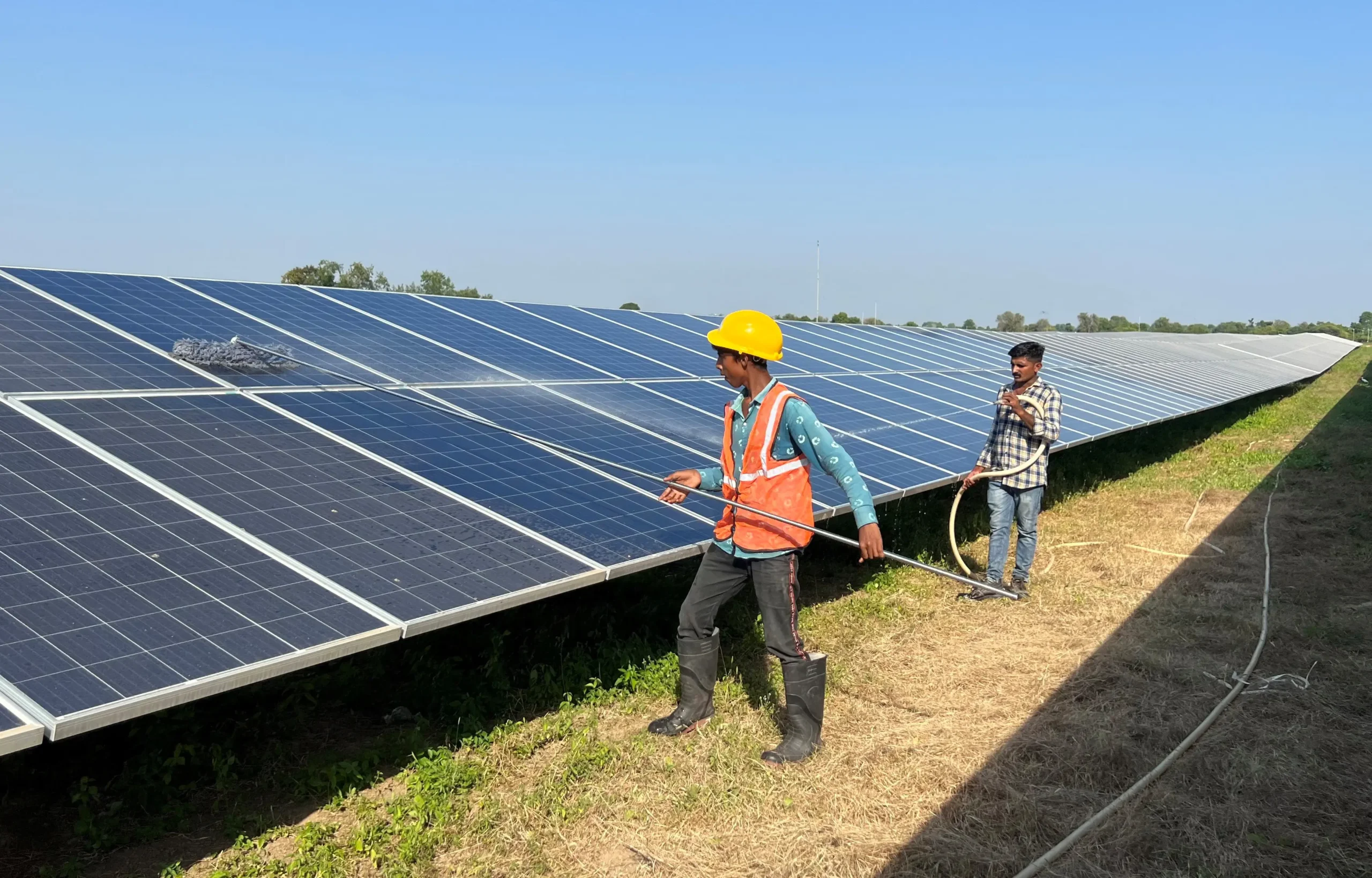leading solar energy company in gujarat - Which is the largest solar plant in Gujarat