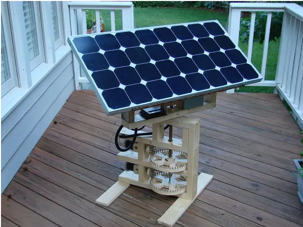 diy solar panel tracker - Which motor is used in solar trackers